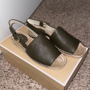 Brand new Michael kors sandals 6.5
